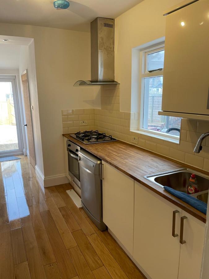 Lovely Room In Bristol 5 외부 사진